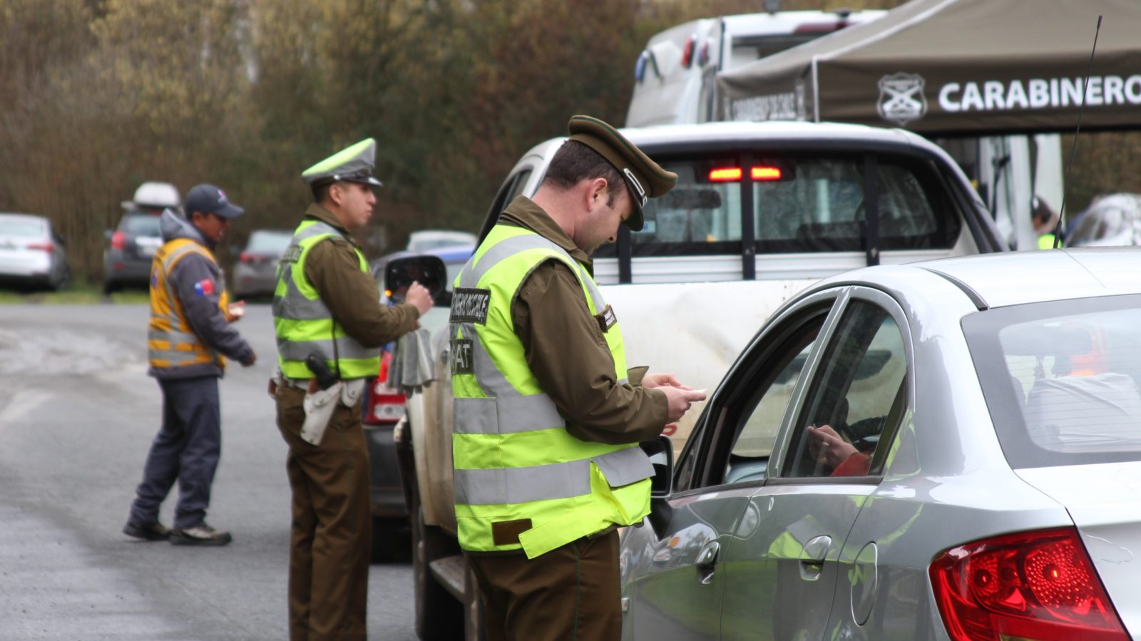 Imagen de apoyo: Si Carabineros retiene tu licencia de conducir, puedes seguir conduciendo exhibiendo: