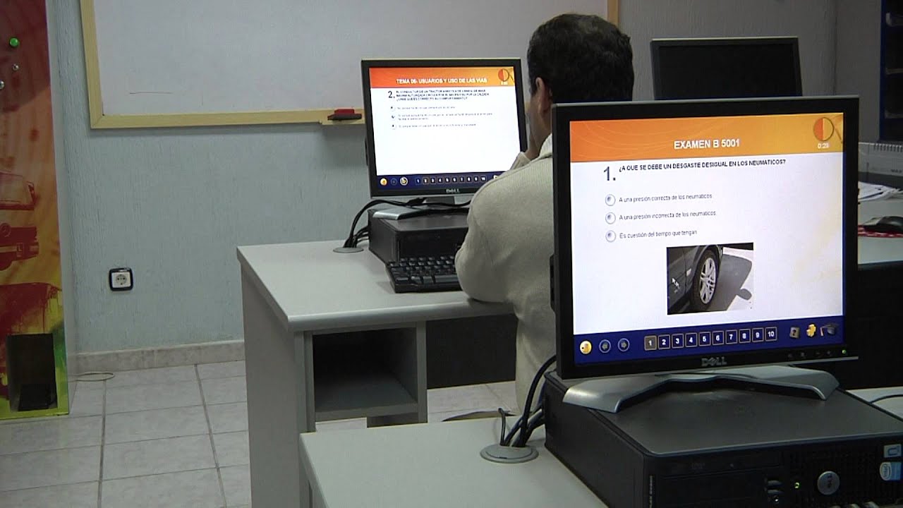 Imagen de apoyo: En el proceso de obtención de la licencia, si repruebas un examen teórico: