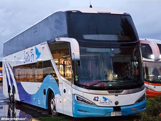 Imagen de apoyo: La velocidad máxima de un bus interurbano en una autopista es: